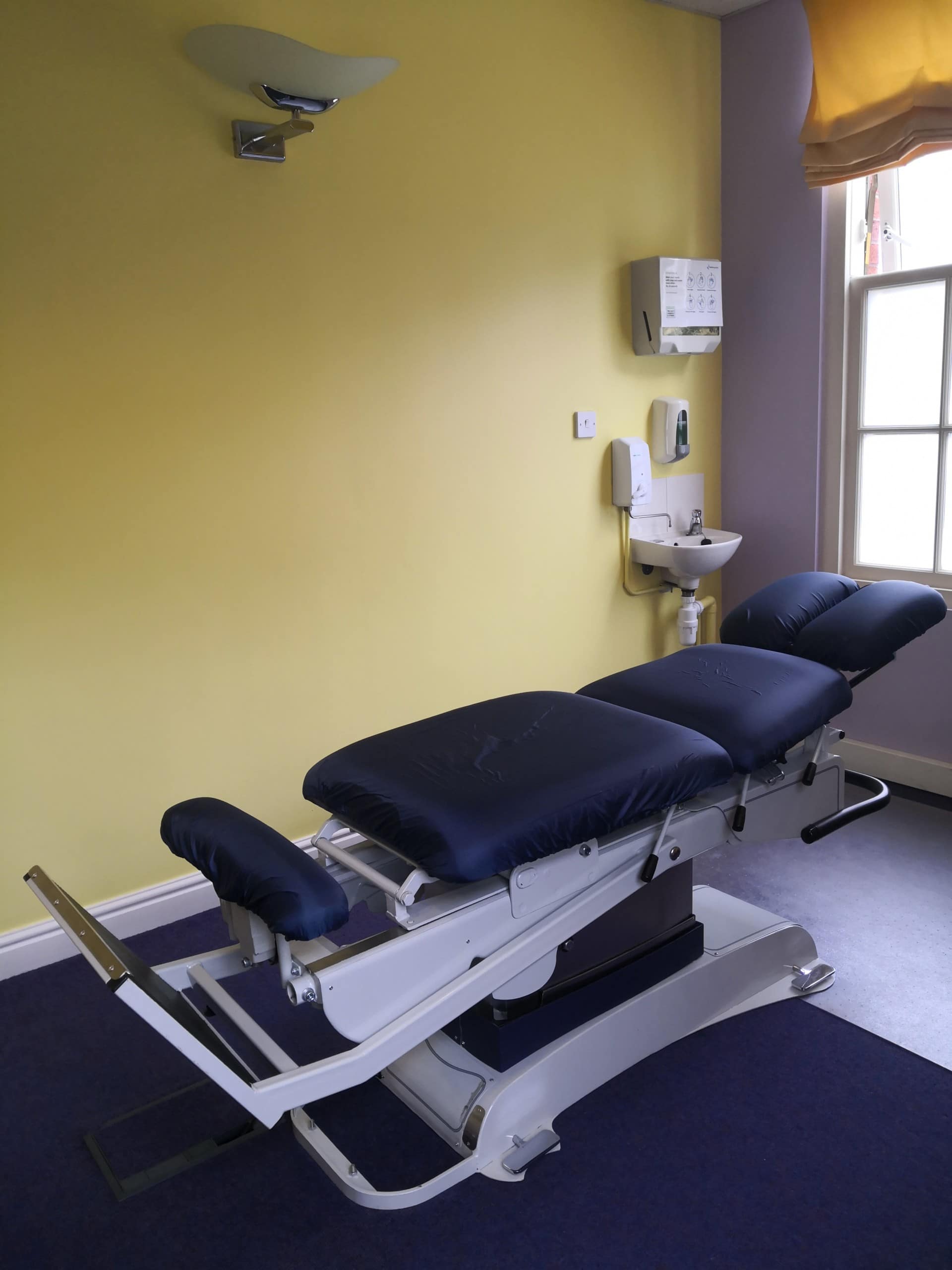 Chiropractic table flat